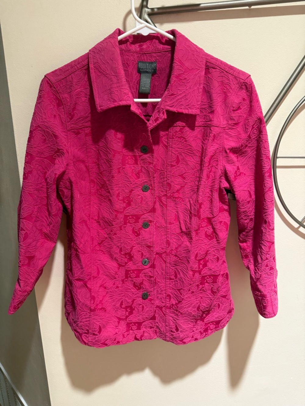 Chico’s Additions Fuchsia Embossed Button-Front Jacket Size M Cotton Blend